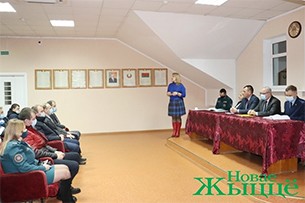Изменение Конституции и безопасный зимний отдых обсудили в рамках Дня информирования на Новогрудчине