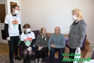 В Новогрудке оказывают помощь пожилым людям в доставке продуктов и лекарств на дом (+видео)