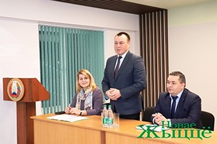 Изменения и дополнения в проекте Конституции обсудили с коллективом Новогрудского района электрических сетей