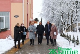 Заместитель министра труда и социальной защиты Беларуси Валерий
 Ковальков посетил Новогрудский район