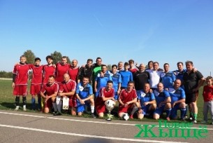 В Новогрудке состоялся легендарный матч ФК «Факел» vs ФК «Новогрудок»