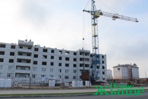 Строительство в Новогрудке не прекращается. 40-квартирный дом по улице
Карского в скором времени встретит своих новоселов