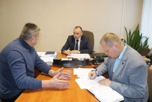 Депутат Палаты представителей Национального собрания Республики Беларусь Александр Сонгин провел прием граждан в Новогрудке