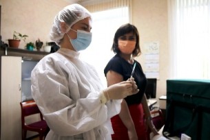 На Новогрудчине продолжается массовая вакцинация населения против COVID-19