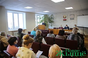 На Новогрудчине продолжается активное общественное обсуждение проекта изменений и дополнений Конституции Республики Беларусь