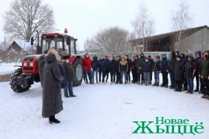 Материально-техническая база Новогрудского сельскохозяйственного лицея пополнилась новым трактором «Беларус»