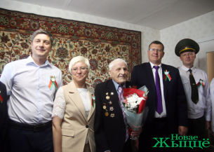 Спасибо за мирную и свободную страну! На Новогрудчине поздравили ветеранов Великой Отечественной войны с Днем Независимости