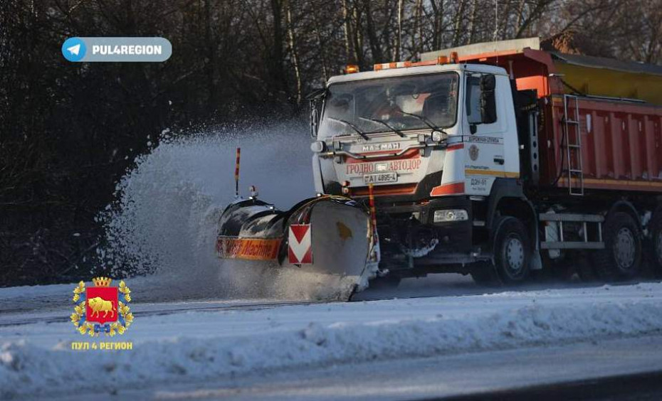 В Гродненской области устраняют последствия снежной стихии
