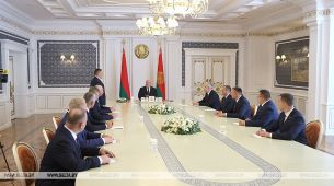 «Помощник Президента, местная вертикаль и руководители предприятий. Лукашенко произвел кадровые назначения