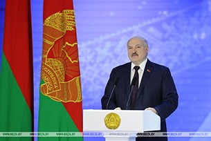 Лукашенко: утрата образа героического прошлого ведет государство к катастрофе и лишает народ будущего