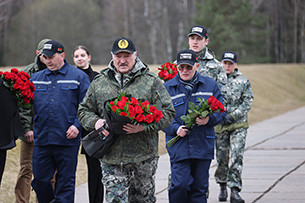 Александр Лукашенко обратился к соотечественникам по случаю 80-летия трагедии в Хатыни